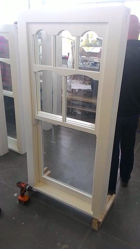 Sash window