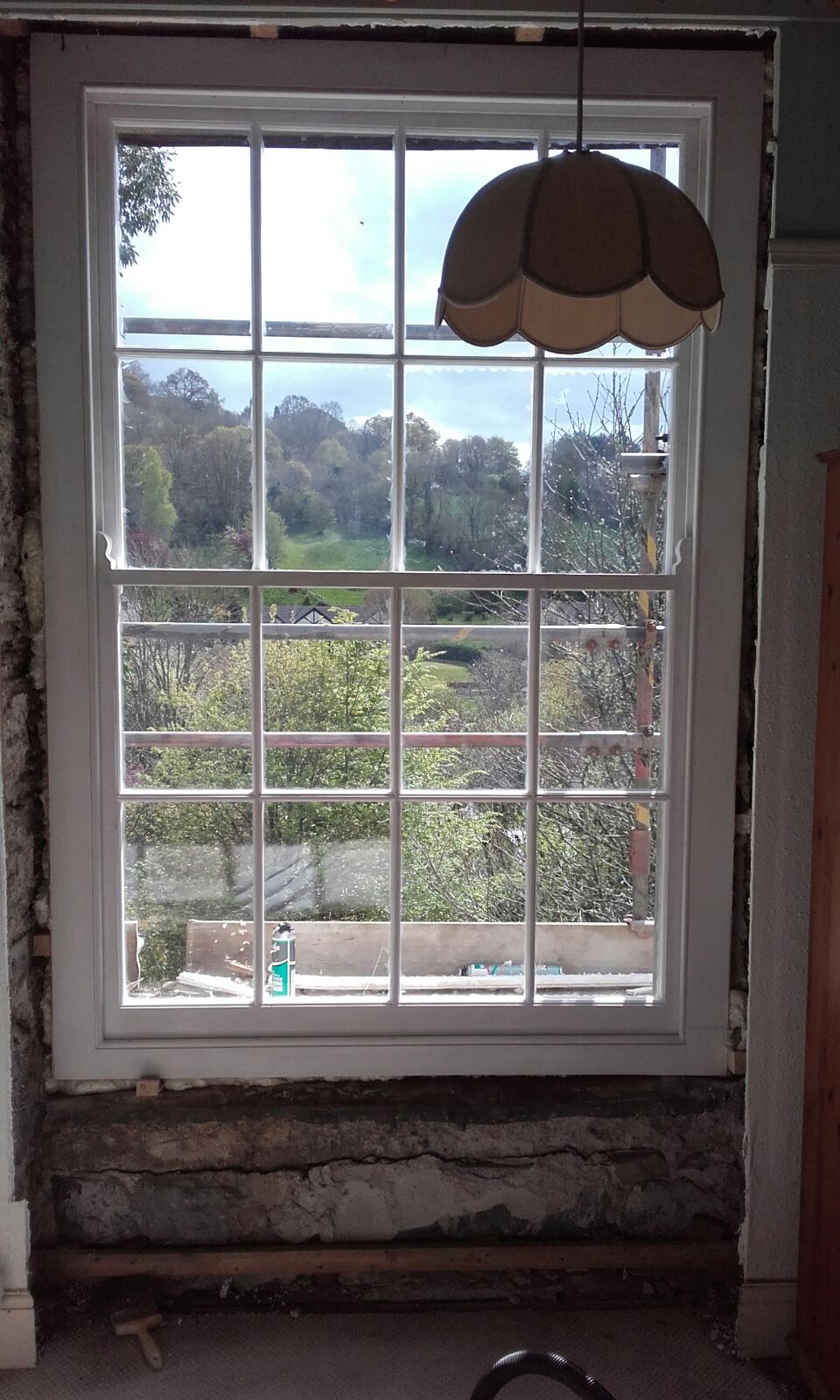 Sash window
