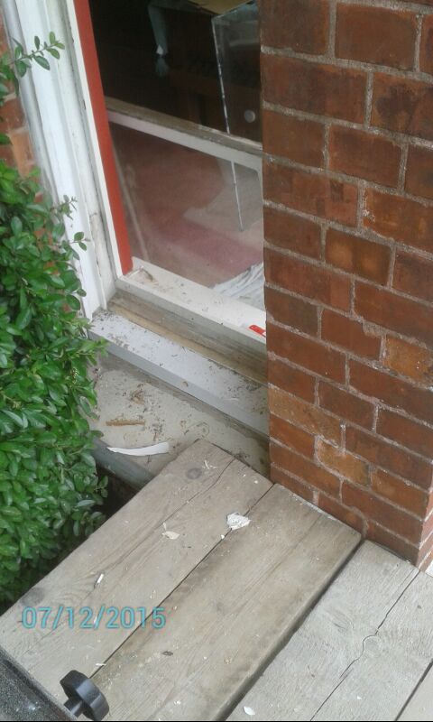 Sash window