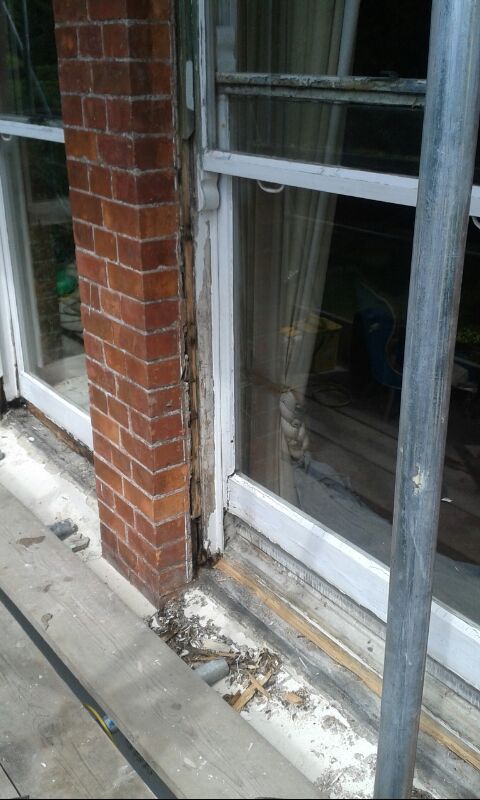 Sash window